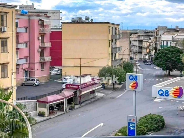 Appartamento con 5 locali in vendita in Piazza Del Popolo, Lentini