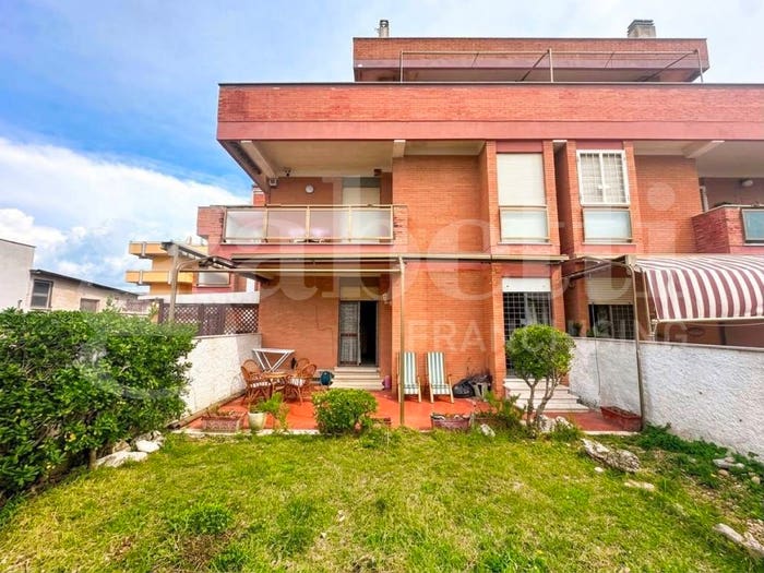 Appartamento bilocale in vendita in via bergamo, Marina di Ardea, Ardea