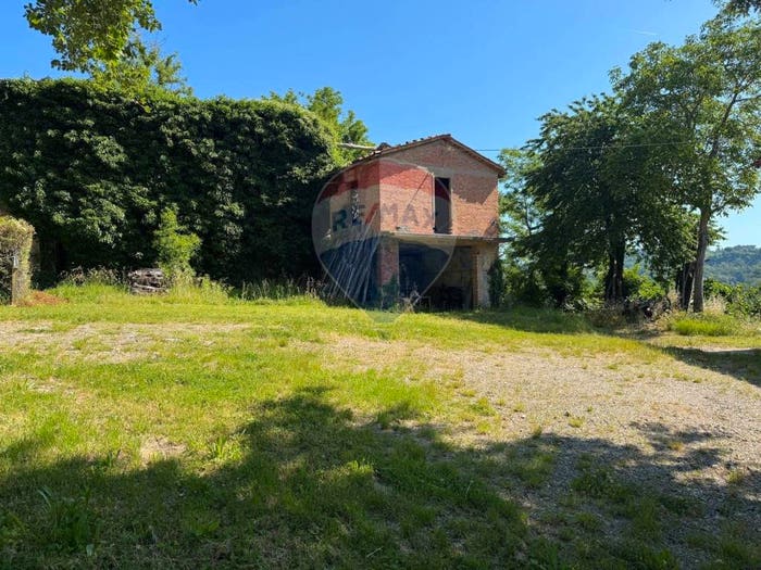 Casa con 5 locali in vendita in VIA VALLETTA, Brisighella