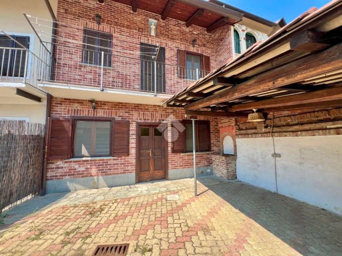 Casa trilocale in vendita in Via Allamano, Centro, Castelnuovo Don Bosco