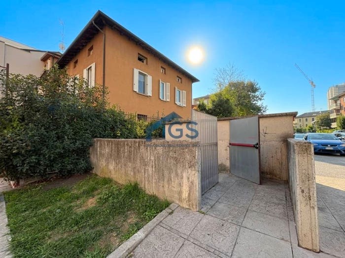 Casa con 6 locali in vendita in Via Cremona, Villaggio Ferrari Duca degli Abruzzi, Brescia