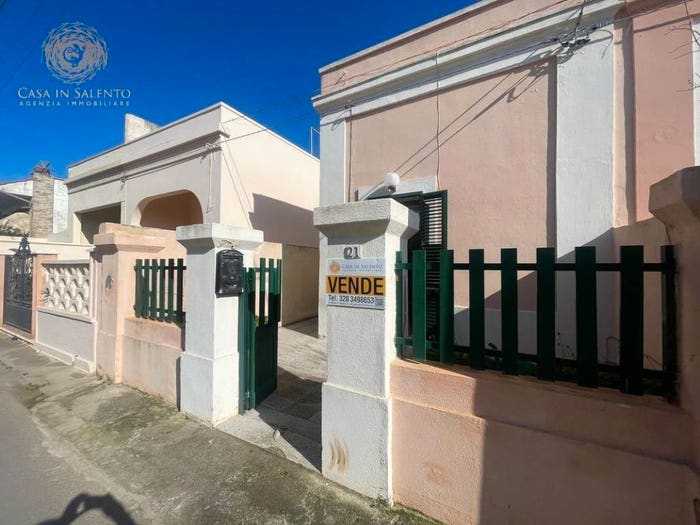 Appartamento con 5 locali in vendita in Via Leonardo da Vinci, Centro, Gagliano del Capo