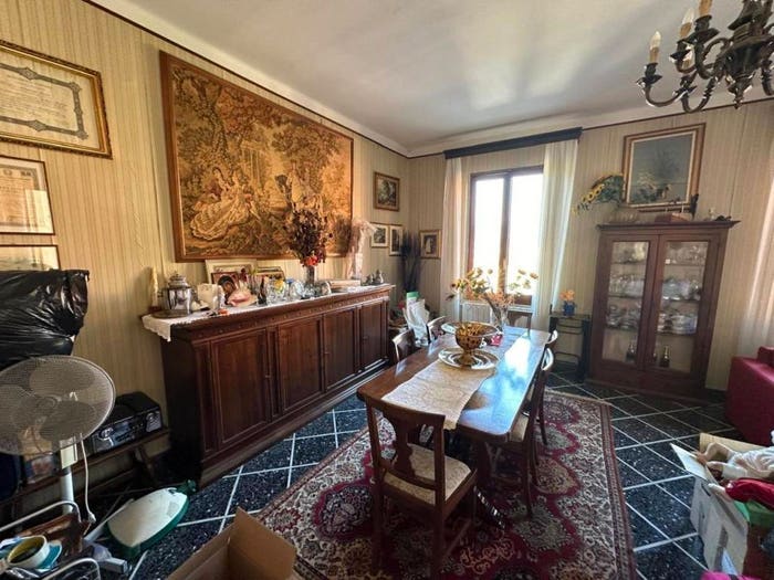 Appartamento con 6 locali in vendita in Via Cafaggio, Ameglia