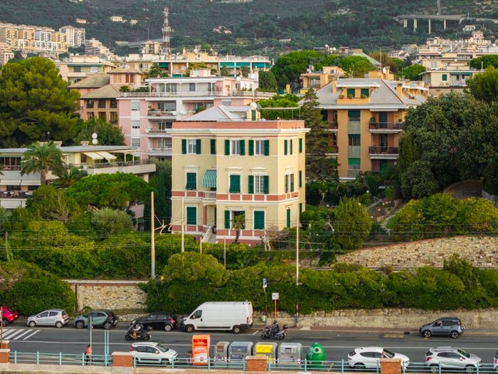 Appartamento trilocale in vendita in Viale Ponte dell'Ammiraglio, Quarto, Genova
