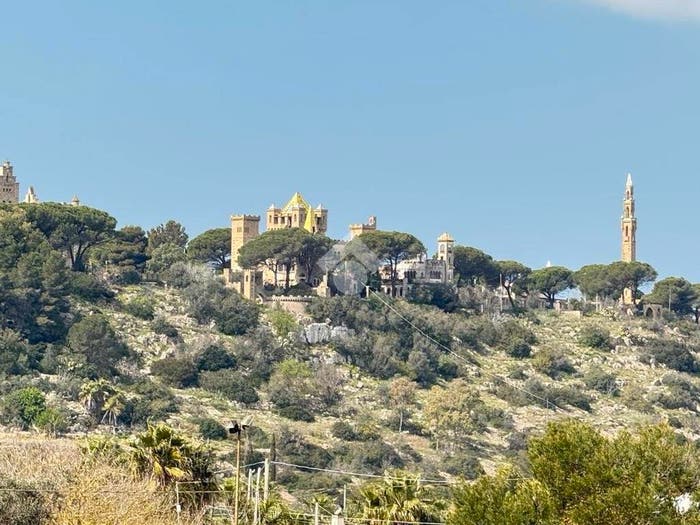 Casa quadrilocale in vendita in Racale