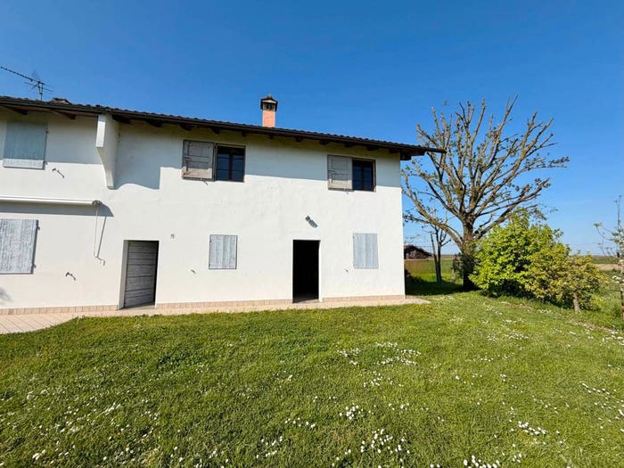 Casa quadrilocale in vendita in Via Volpino, Budrio