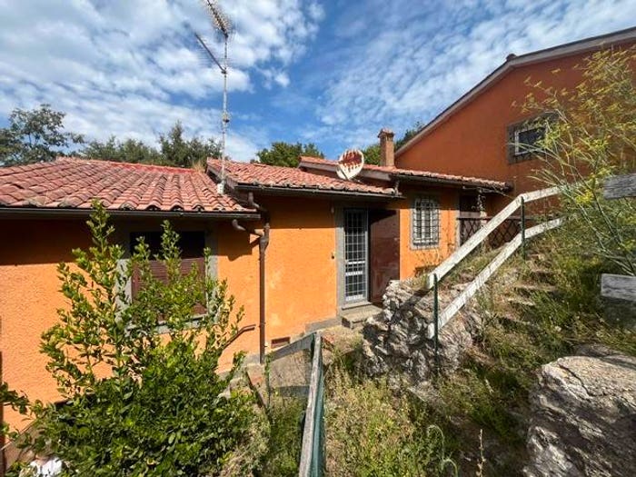 Casa quadrilocale in vendita in Via dell'Agrifoglio, Centro, Canale Monterano