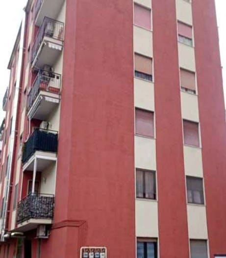 Appartamento bilocale in vendita in Via Sant'Alessandro D, Centro, Caronno Pertusella