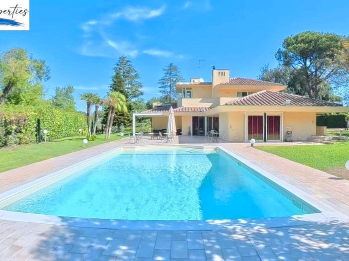 Casa con 6 locali in vendita in Largo dell'Olgiata, Olgiata, Roma