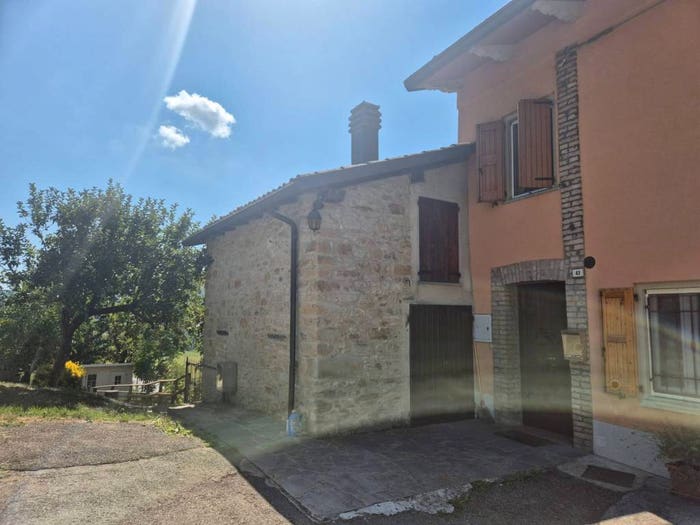 Casa con 6 locali in vendita in Fariolo, Castelnovo Ne' Monti