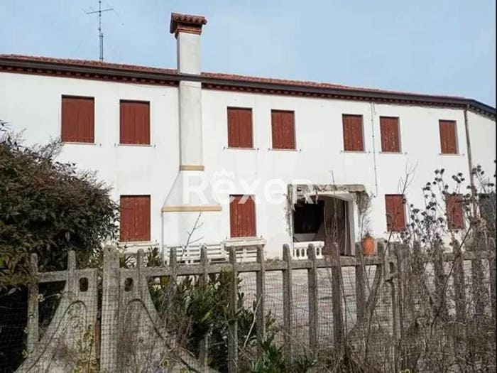 Casa con 6 locali in vendita in Via Cona, Centro, Agna