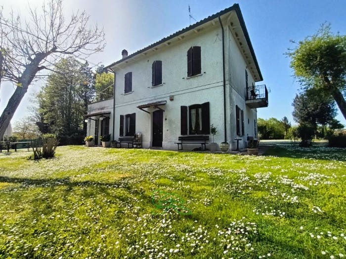 Casa con 6 locali in vendita in loc bevano, Fenile Carignano, Fano