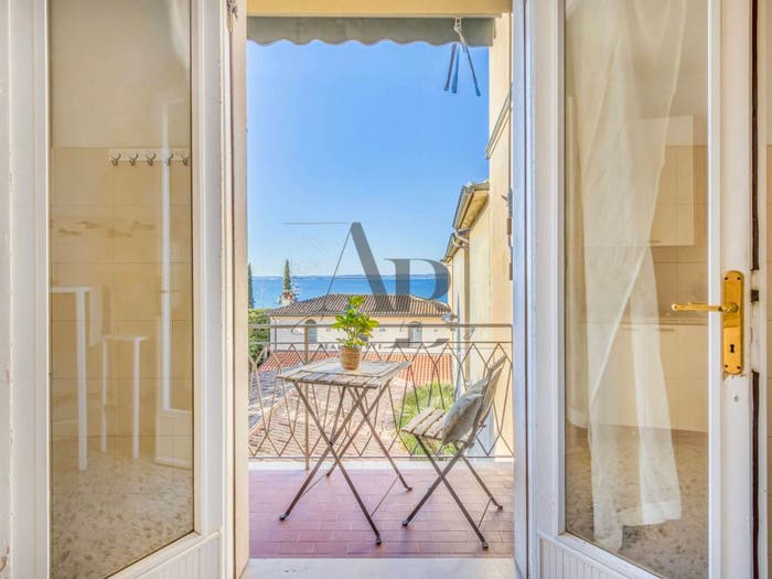 Appartamento quadrilocale in vendita in Via Peschiera, Centro, Bardolino