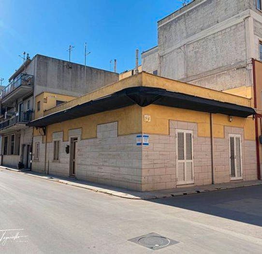 Casa trilocale in vendita in Via Guglielmo Marconi, Palagiano