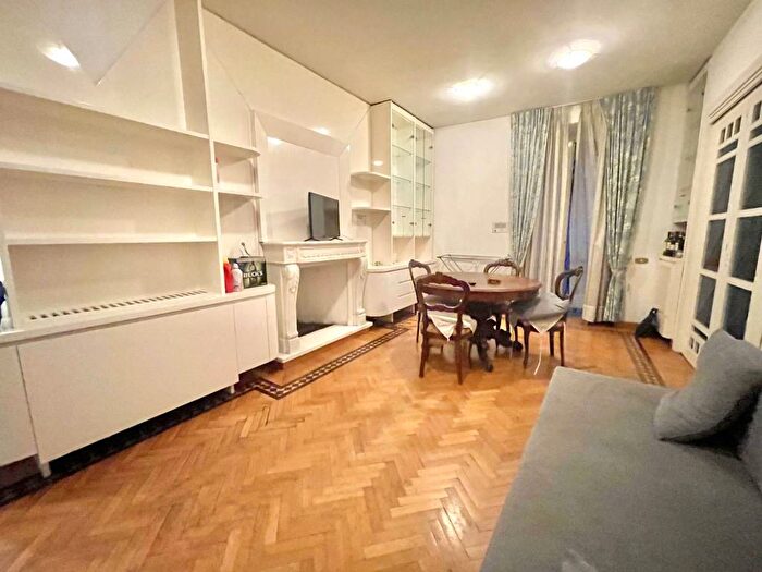 Appartamento trilocale in vendita in Via Santa Maria del Sole, Centro Storico, Lodi