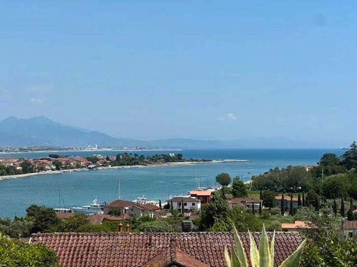 Appartamento con 6 locali in vendita in via della pace, Bocca Di Magra La Ferrara, Ameglia