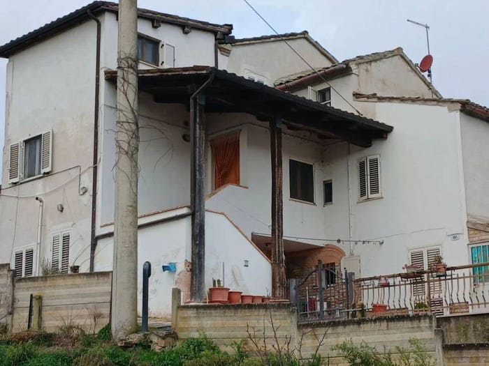 Casa con 5 locali in vendita in Via Pozzo, Piane, Falerone