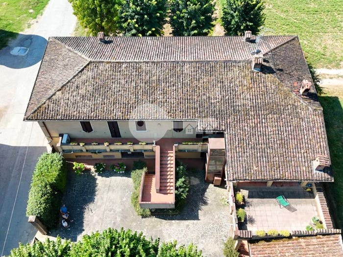 Casa quadrilocale in vendita in Via Bonomelli, Corte de' Frati