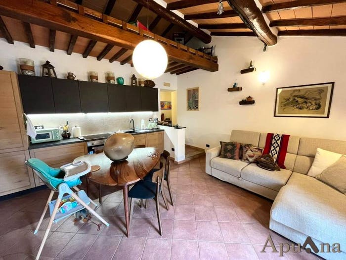 Appartamento trilocale in vendita in V San Martino, Centro, Massa
