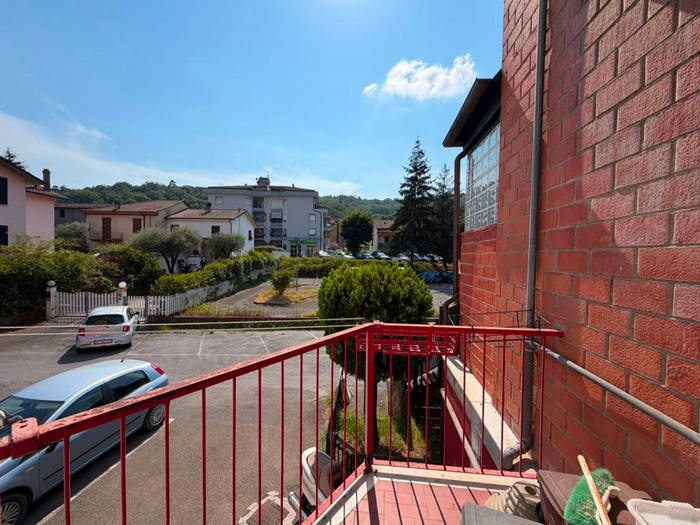 Appartamento quadrilocale in vendita in Via Brigate Partigiane, Piano Di Follo, Follo