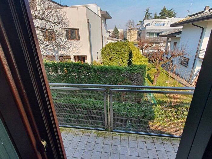 Casa con 6 locali in vendita in Via Ronzinella, Centro, Mogliano Veneto