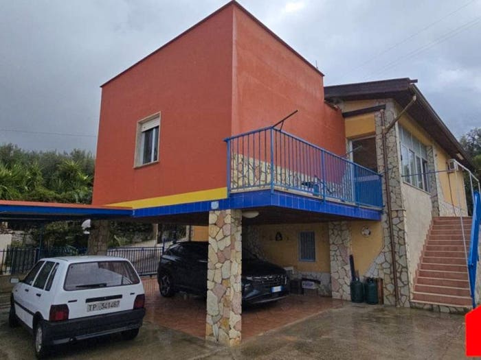 Casa trilocale in vendita in Zona Sala Panorama, Centro, Alcamo