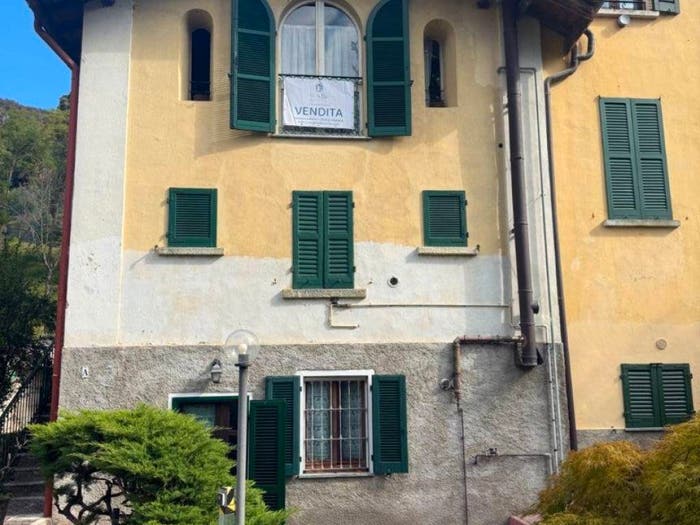 Appartamento trilocale in vendita in Via Ugo Ricci, Tremezzo, Tremezzina