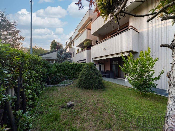 Appartamento quadrilocale in vendita in Via Luciano Manara, Centro, Muggiò