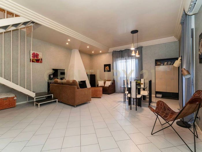 Appartamento con 6 locali in vendita in Via Allegria, San Giovanni Galermo, Catania