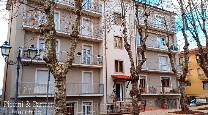 Appartamento con 6 locali in vendita in Via Roma, Tuoro Sul Trasimeno