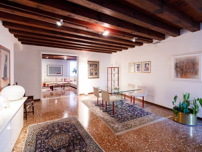 Casa con 5 locali in vendita in VIALE FIUME, Semicentro, Este