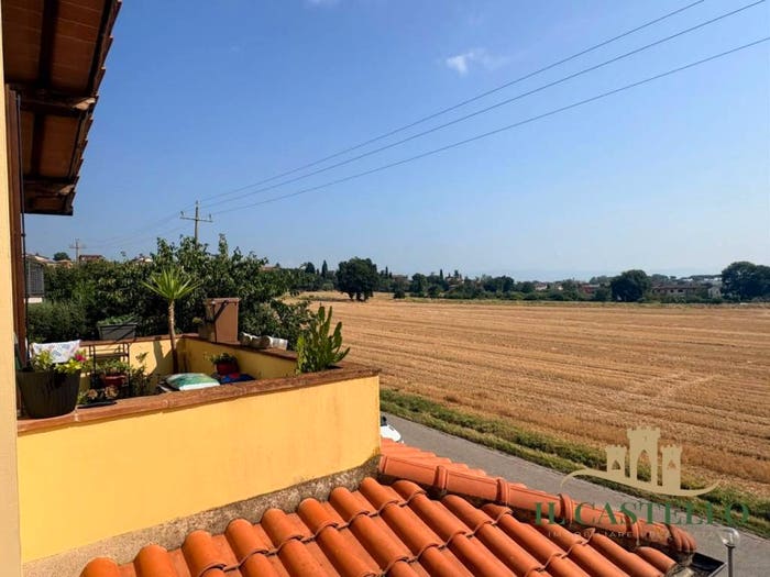Appartamento bilocale in vendita in Via Cristoforo Colombo, Pucciarelli, Castiglione del Lago