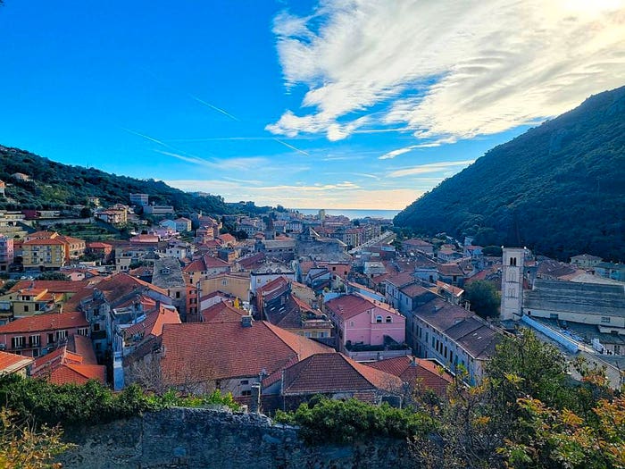 Casa trilocale in vendita in Via Oddone Pascale, Centro, Finale Ligure