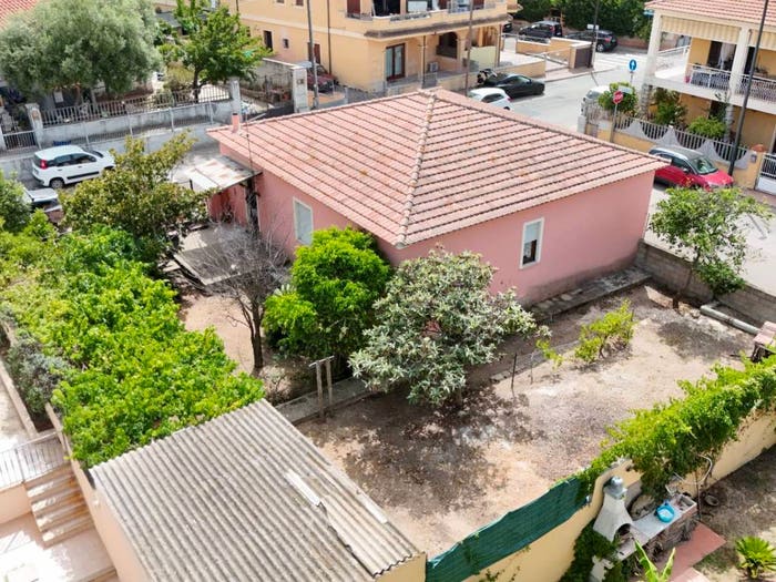 Casa con 5 locali in vendita in VIA CARLO GOLDONI, San Nicola, Olbia