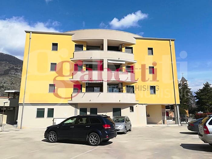 Appartamento quadrilocale in vendita in Via Marco Tullio Cicerone, Centro, Venafro
