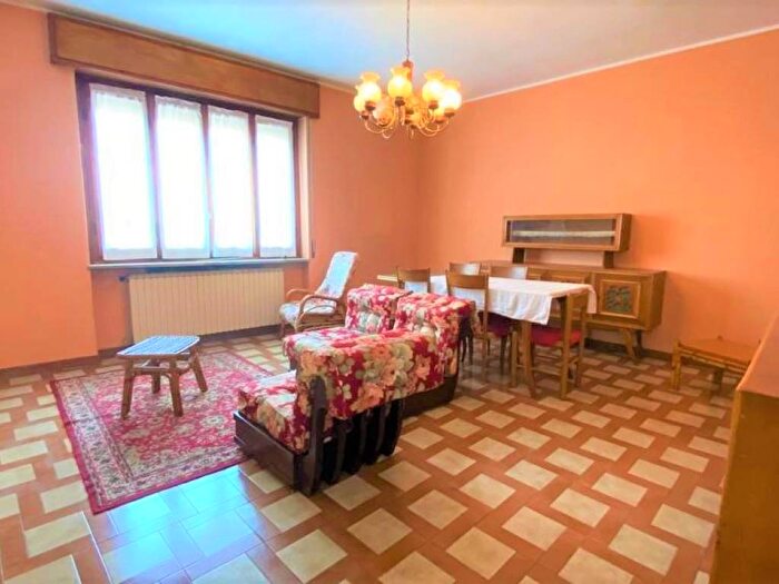 Appartamento quadrilocale in vendita in Centro, Arluno