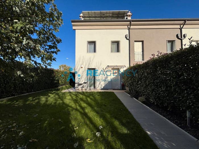 Casa con 6 locali in vendita in Via D Chiesa, Motta, Costabissara