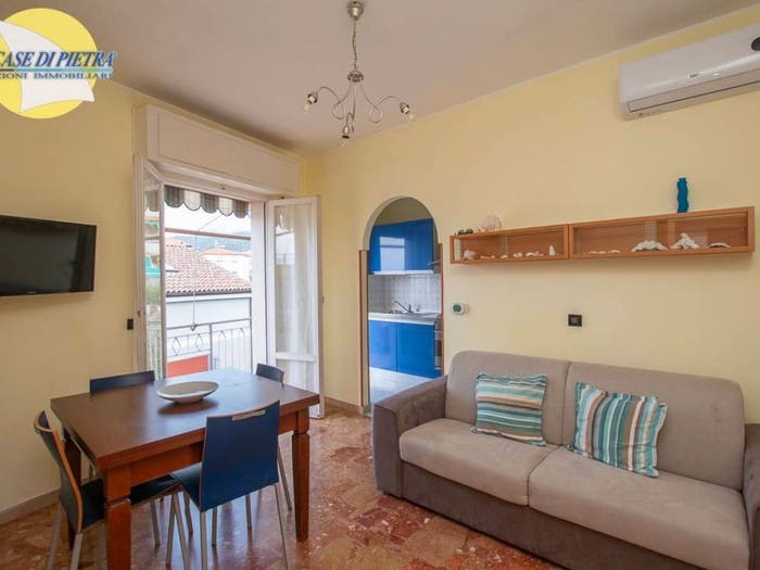 Appartamento bilocale in vendita in Via San Domenico, Centro, Pietra Ligure
