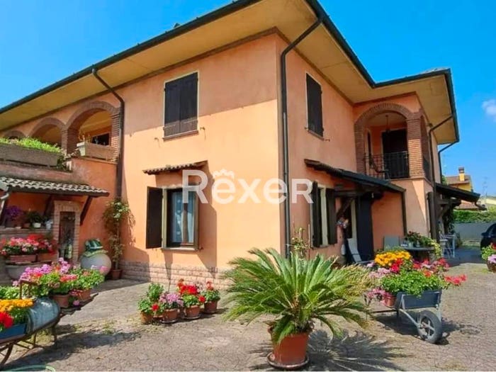 Casa con 6 locali in vendita in Via Ruggeri, San Giovanni in Croce