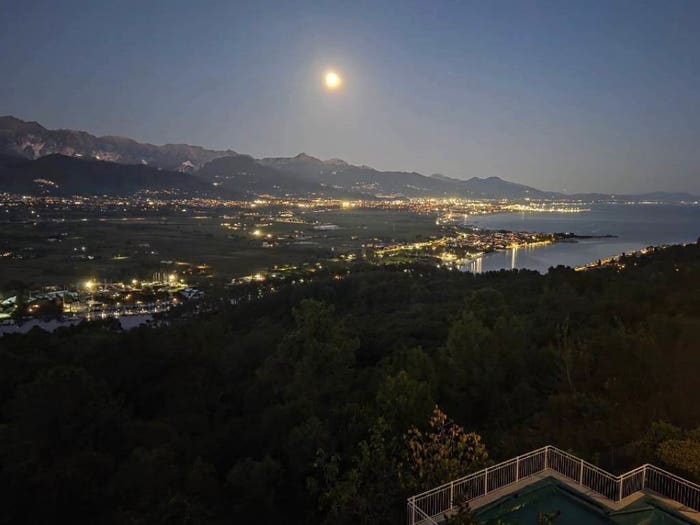 Appartamento trilocale in vendita in Ameglia