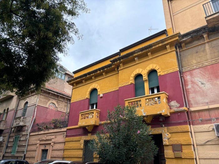 Appartamento trilocale in vendita in Via San Filippo Bianchi, Centro Storico, Messina