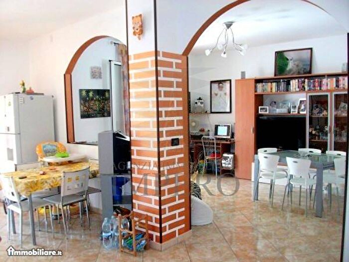 Appartamento trilocale in vendita in Via Verdi, Centro, Camporosso
