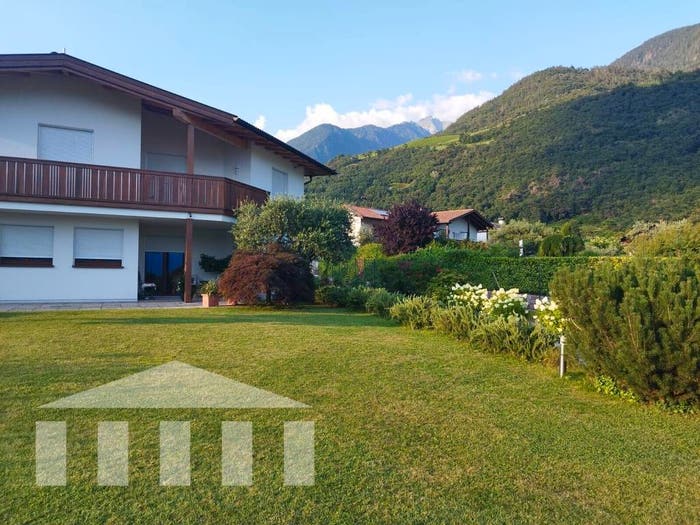 Casa con 6 locali in vendita in Merano