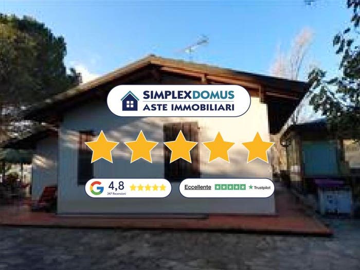 Casa con 6 locali in vendita in Strada Privata delle Rose, Centro, Diano San Pietro