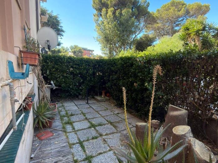 Appartamento quadrilocale in vendita in Via Antonio Corazzi, Goito Montebello, Livorno