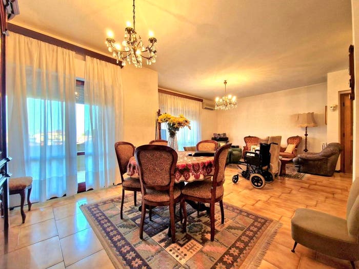 Appartamento quadrilocale in vendita in Via Antonio Vivaldi, Centro, Oristano