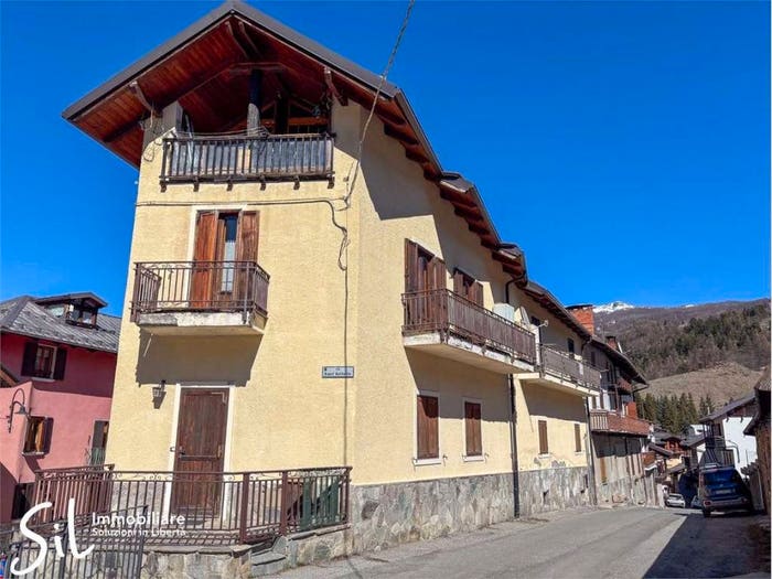 Appartamento bilocale in vendita in Via Roma, Centro, Cesana Torinese