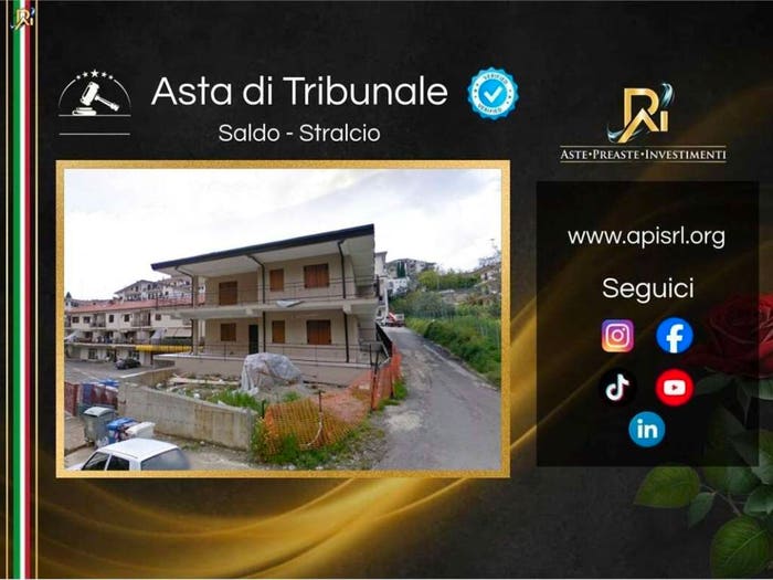 Appartamento con 6 locali in vendita in Via Tiberio Casole, Casole Bruzio, Casali del Manco