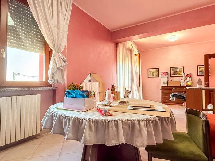 Appartamento con 6 locali in vendita in Via Massimo d'Azeglio, Centro, Casalmaggiore