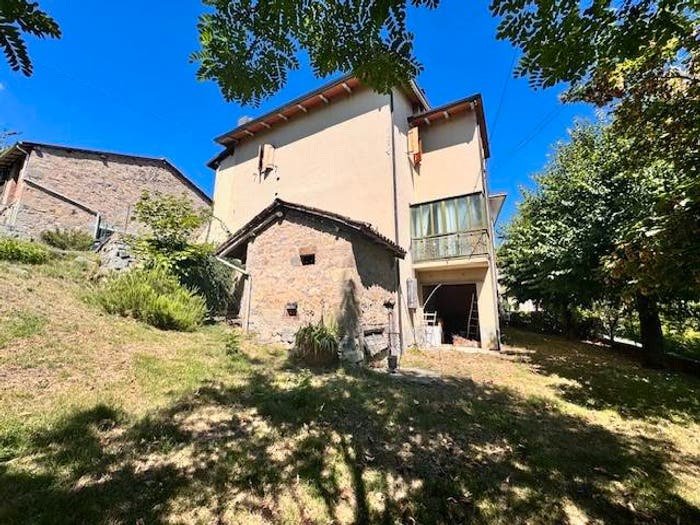 Appartamento quadrilocale in vendita in Via Giugnano, Gaggio Montano